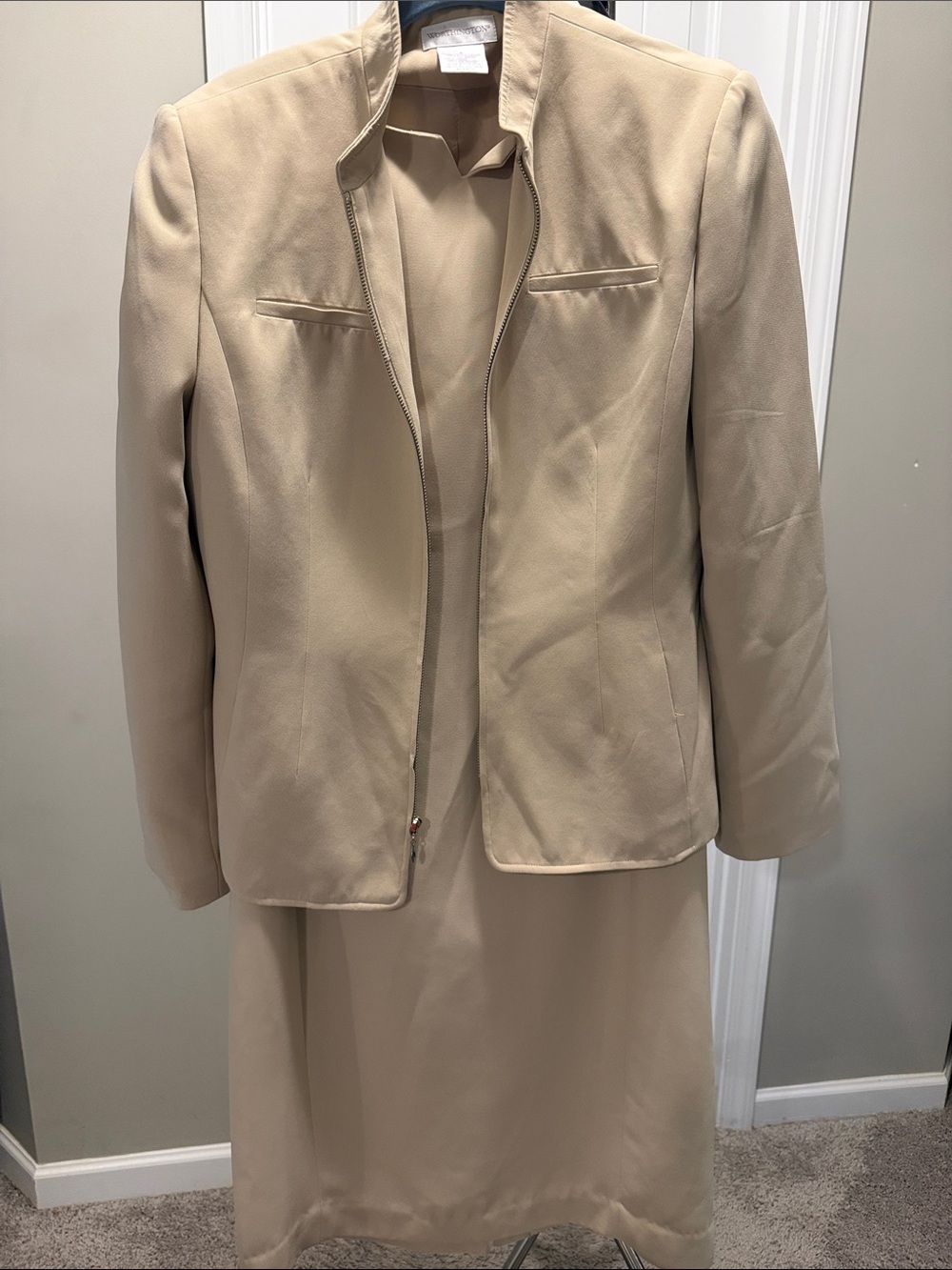 Worthington Women's Beige Zip-Front Blazer Jacket